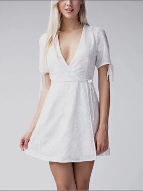 honey punch denim dress Final Sale - Honey Punch - O Ring Zip Up Denim Overall Dress